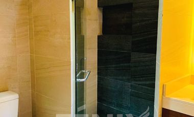 Se vende casa con 3 habitaciones en planta baja- Zona Monte Magno