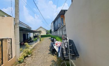 Rumah Luas 2 Lt SHM 15 Menit ke Gerbang Tol Jati Warna 1 J-38304