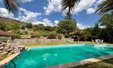 Casa en venta de 5 dorm. en Colina, Hacienda Chacabuco