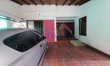 CASA en VENTA en Los Patios Urbanización Santa Clara