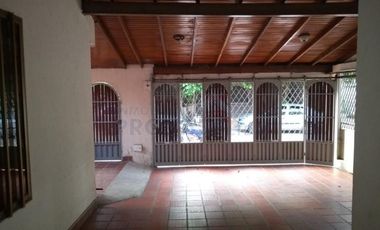 CASA en VENTA en Los Patios Urbanización Santa Clara