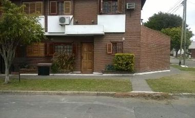 Duplex en venta en Ezpeleta Este