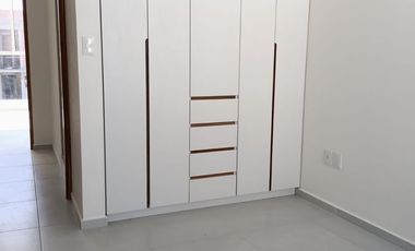 CASA NVA EN FRACC. PRIVADO CERCA DE PLAZA COMERCIAL