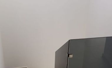 CASA NVA EN FRACC. PRIVADO CERCA DE PLAZA COMERCIAL