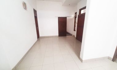 Rumah Disewakan Dekat Ciputra World Surabaya, Kampus UWKS