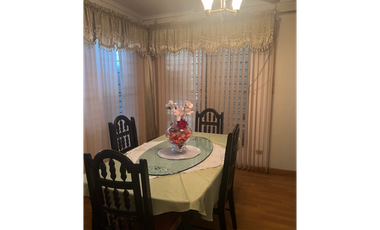 SE VENDE CASA DOS PLANTAS  EN ALTOS DE SANTA MARA, por Linda Vista