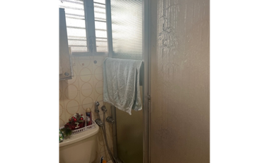 SE VENDE CASA DOS PLANTAS  EN ALTOS DE SANTA MARA, por Linda Vista