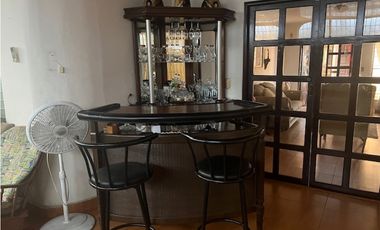 SE VENDE CASA DOS PLANTAS  EN ALTOS DE SANTA MARA, por Linda Vista