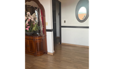 SE VENDE CASA DOS PLANTAS  EN ALTOS DE SANTA MARA, por Linda Vista