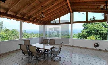 Casa Eucaliptos. Venta