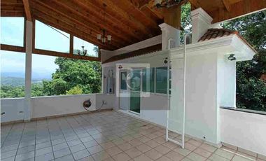 Casa Eucaliptos. Venta