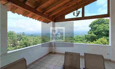 Casa Eucaliptos. Venta