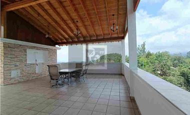 Casa Eucaliptos. Venta