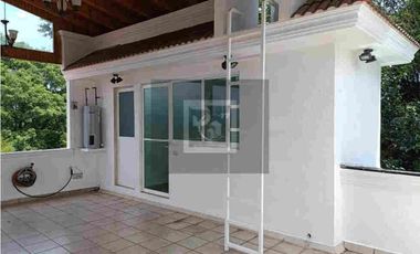 Casa Eucaliptos. Venta