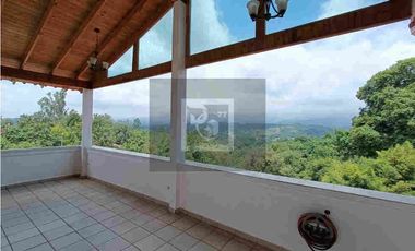 Casa Eucaliptos. Venta
