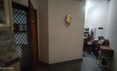 Rumah 2 Lantai di Komplek Mampang Duren Tiga Pancoran