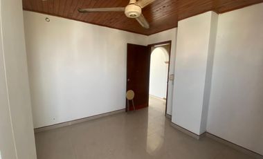 apartamento en arriendo en alto bosque. Cod A94109
