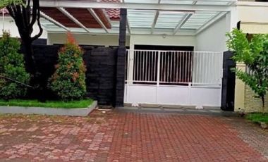 Rumah disewakan di Wonocolo, Surabaya