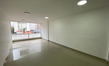oficina en arriendo/venta en santa bibiana. Cod A22639