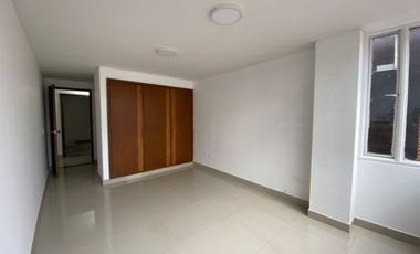 oficina en arriendo/venta en santa bibiana. Cod A22639