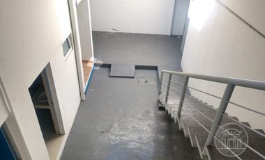 RENTA DE OFICINAS CON ALMACÉN, BODEGA Y ÁREA DE TRABAJO EN RIO CONSULADO