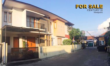 Di Jual Rumah Murah Hoek 6 Kamar Full Furnished di Jl. Sariwangi Bandung