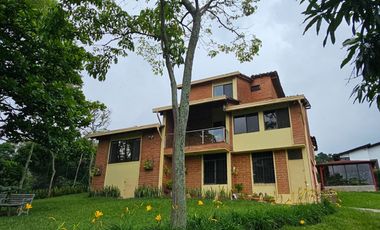 casa en venta en bello cabecera municipal. Cod V25792