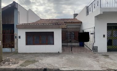Casa - B.Atalaya-2 dormitorios-patio-parrilla-local-terraza-permuta