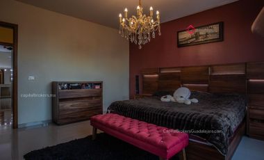 Casa en Venta dentro de coto Valle Imperial