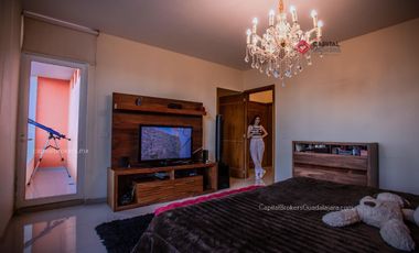 Casa en Venta dentro de coto Valle Imperial