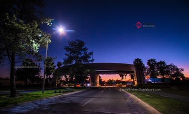 Casa en Venta dentro de coto Valle Imperial