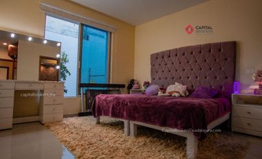 Casa en Venta dentro de coto Valle Imperial