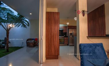Casa en Venta dentro de coto Valle Imperial