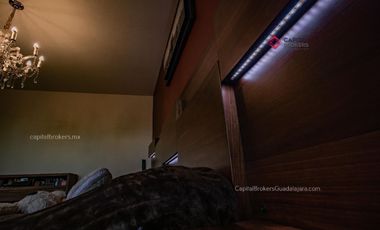 Casa en Venta dentro de coto Valle Imperial