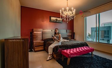 Casa en Venta dentro de coto Valle Imperial