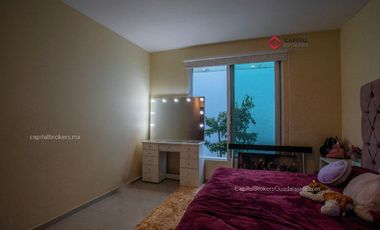 Casa en Venta dentro de coto Valle Imperial