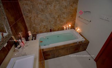 Casa en Venta dentro de coto Valle Imperial