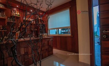 Casa en Venta dentro de coto Valle Imperial