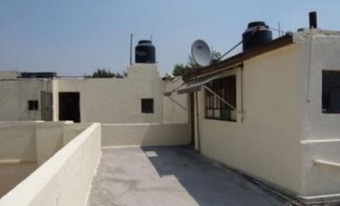 EDIFICIO CON 12 DEPTOS Y 5 LOCALES COMERCIALES