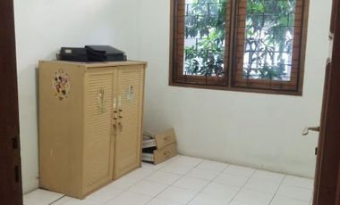 Di Sewakan Rumah 4 Kamar Cocok Untuk Produksi di Kopo Permai Bandung