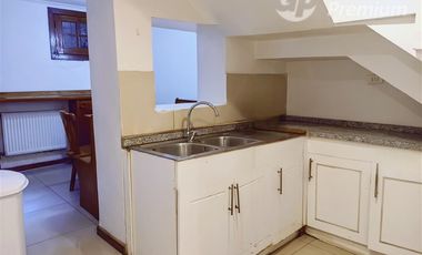 Casa patrimonial 299 m para empresa + 7 estac. Providencia