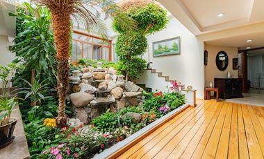 Amplia Residencia En Venta, En Condominio Exclusivo Cerca De San Jerónimo