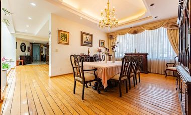 Amplia Residencia En Venta, En Condominio Exclusivo Cerca De San Jerónimo