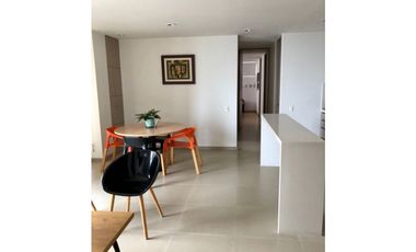 VENTA DE APARTAMENTO MUY COMERCIAL DE ESPACIOS GENEROSOS Y LIMPIOS