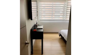 VENTA DE APARTAMENTO MUY COMERCIAL DE ESPACIOS GENEROSOS Y LIMPIOS