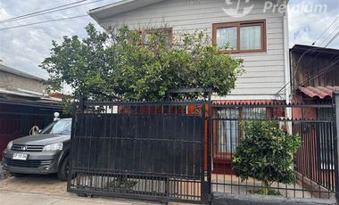 Casa en venta 4 dorm. Quilicura a un par de cuadras de metro