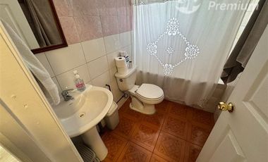 Casa en venta 4 dorm. Quilicura a un par de cuadras de metro