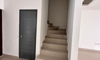 CASA EN VENTA EN LA ENCOMIENDA - ESCOBEDO