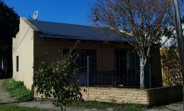 Se vende casa en Villa España Berazategui