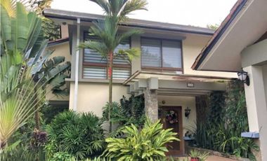 CASA EN VENTA - Residencial Camino de Cruces